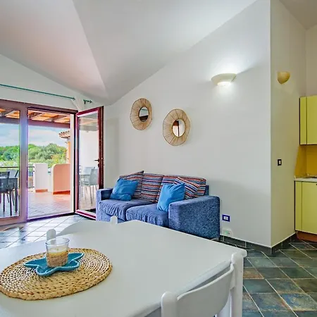 Waves Apartment, Only 250m From The Sea Тортоли