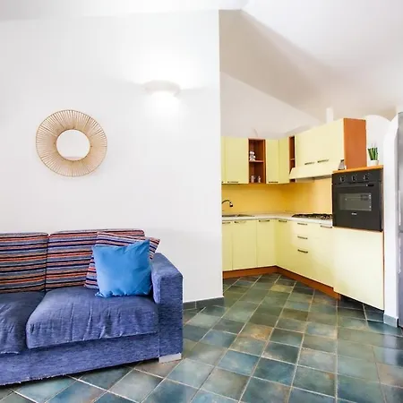 Waves Apartment, Only 250m From The Sea Дом отдыха