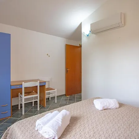 Дом отдыха Waves Apartment, Only 250m From The Sea *