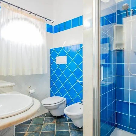 Дом отдыха Waves Apartment, Only 250m From The Sea