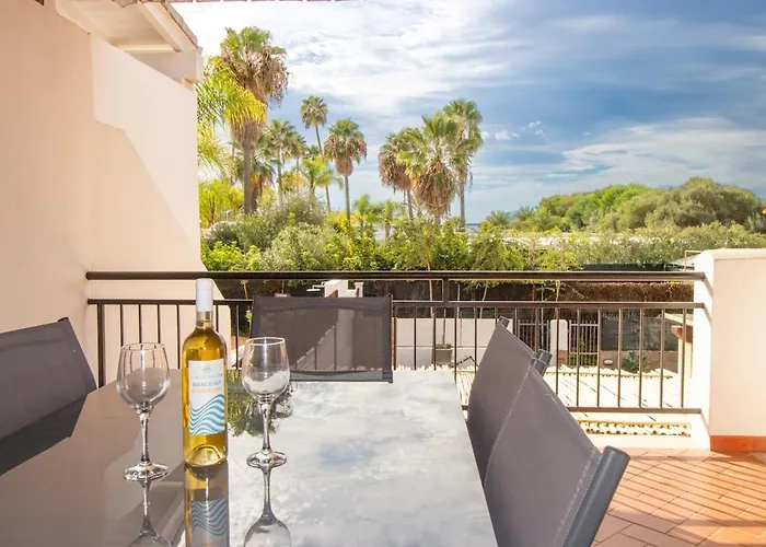 Waves Apartment, Only 250m From The Sea Nyaraló *